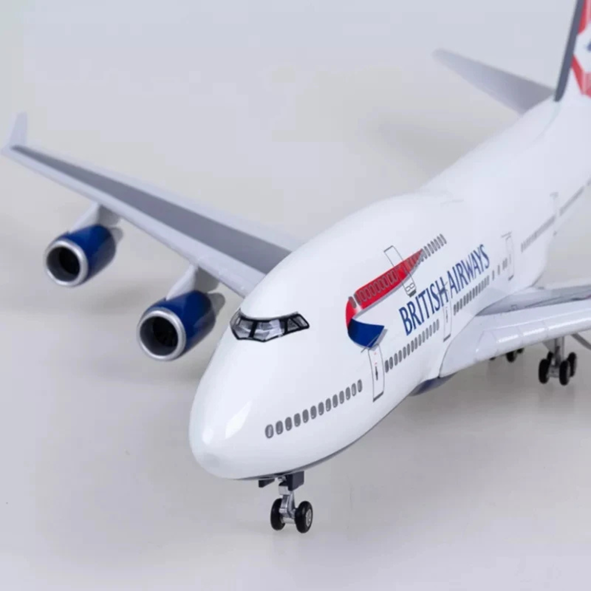 British Airways Boeing 747-400 1:130 Scale Model Aircraft – LED Cabin & Cockpit Lighting – Collectible Display Plane