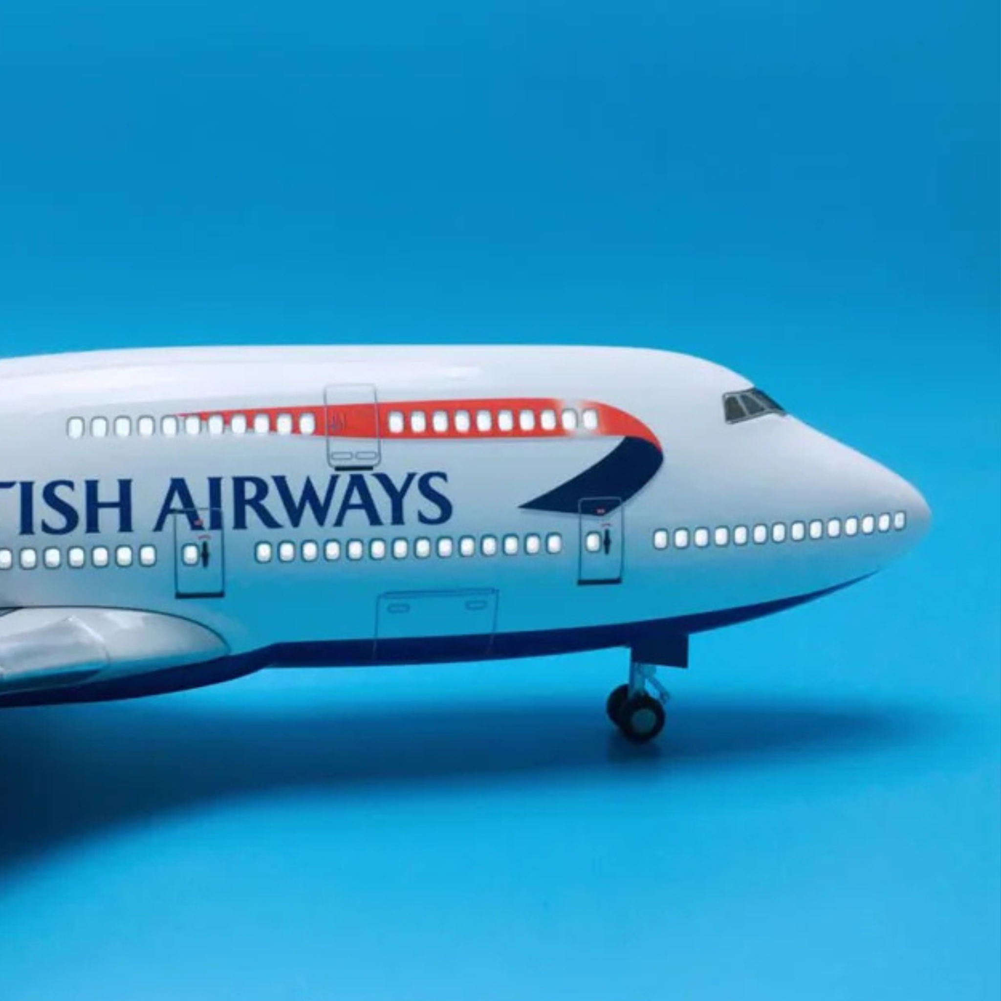 British Airways Boeing 747-400 1:130 Scale Model Aircraft – LED Cabin & Cockpit Lighting – Collectible Display Plane