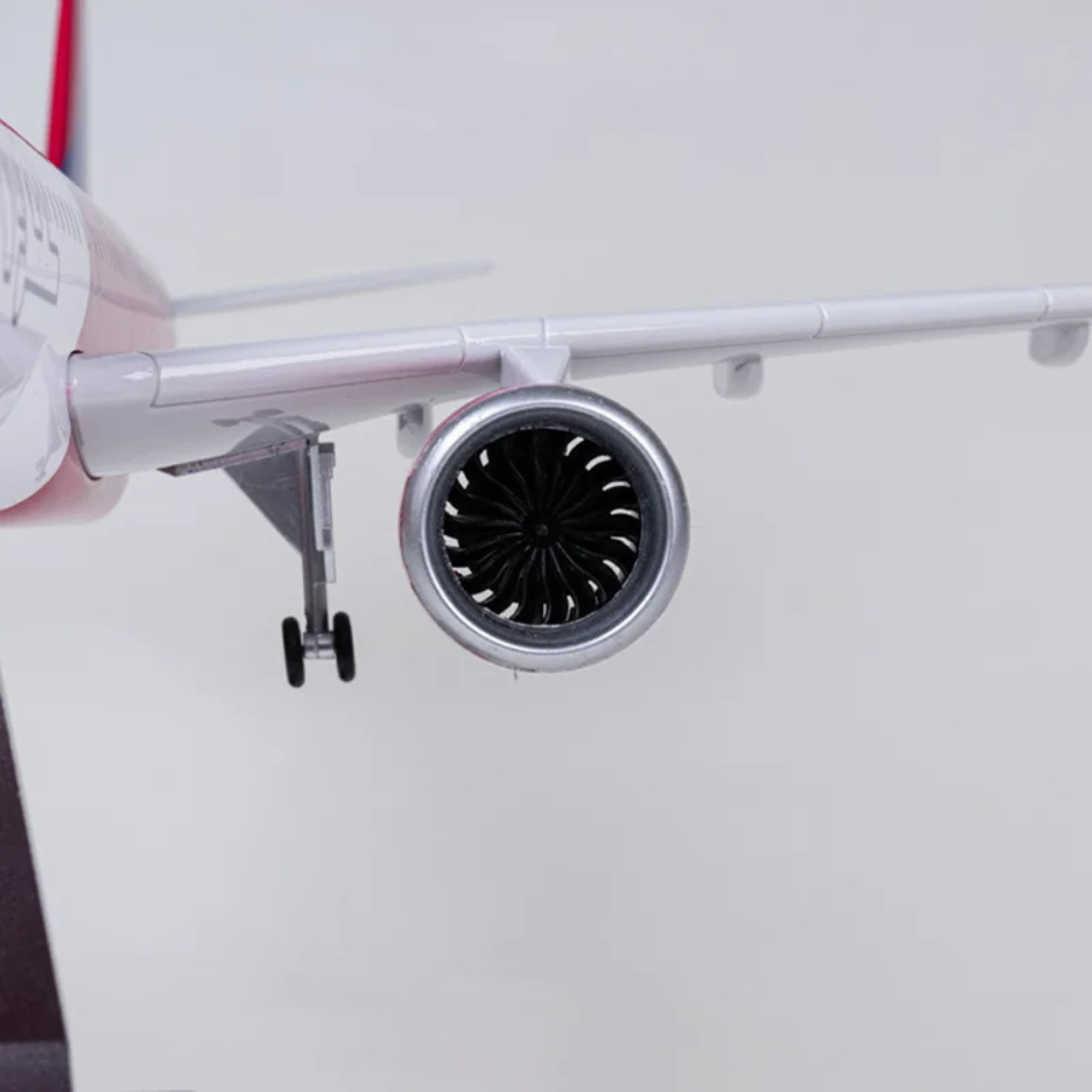 Wizzair Airbus A320neo 1:80 Scale Model Aircraft – LED Cabin & Cockpit Lighting – Collectible Display Plane