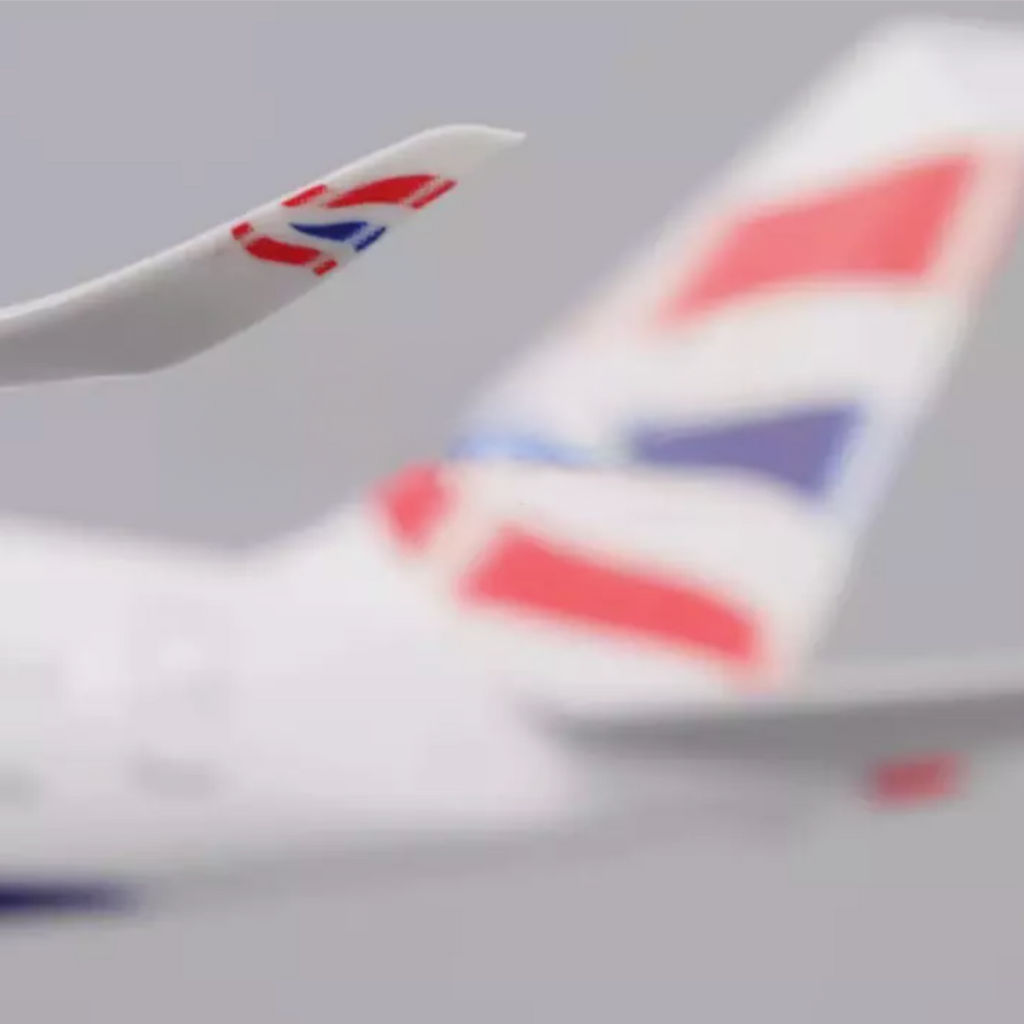 British Airways Airbus A350-1000 1:142 Scale Model Aircraft – LED Cabin & Cockpit Lighting – Collectible Display Plane