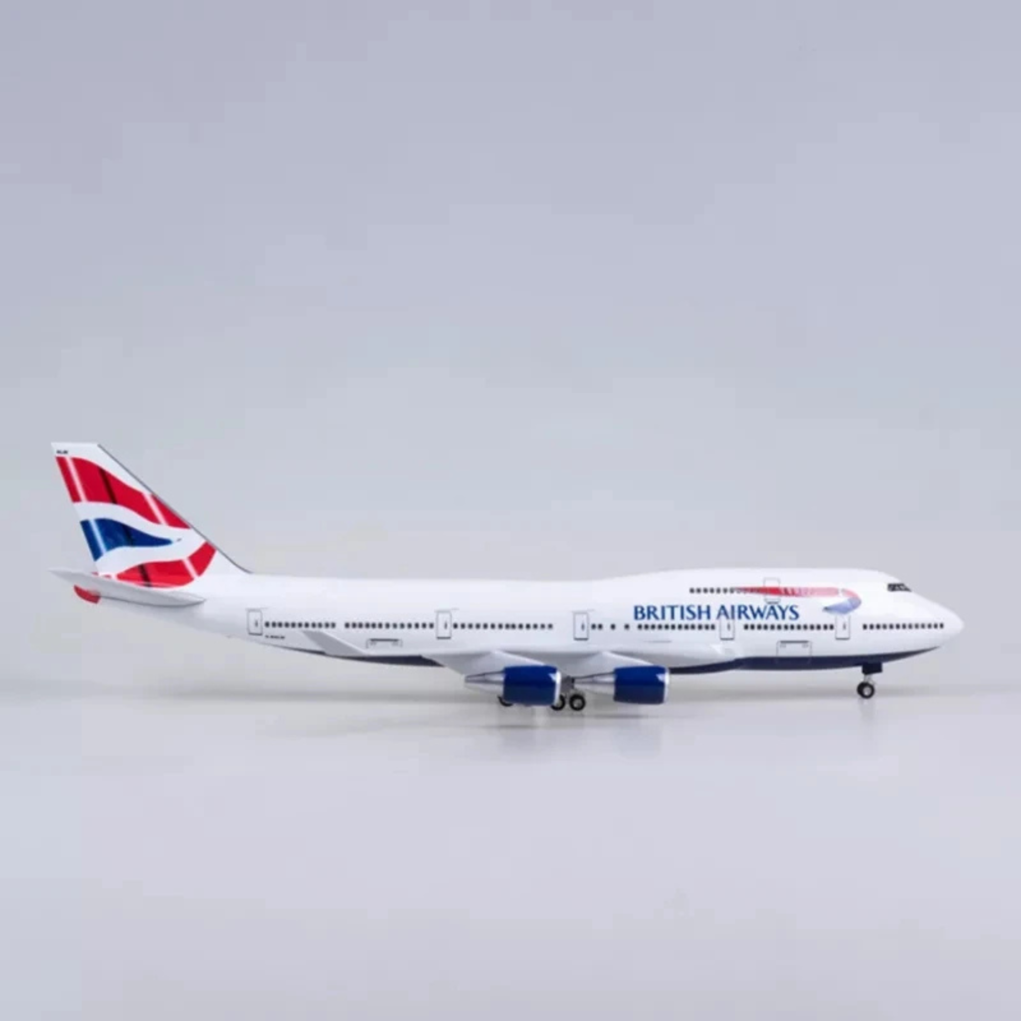 British Airways Boeing 747-400 1:130 Scale Model Aircraft – LED Cabin & Cockpit Lighting – Collectible Display Plane