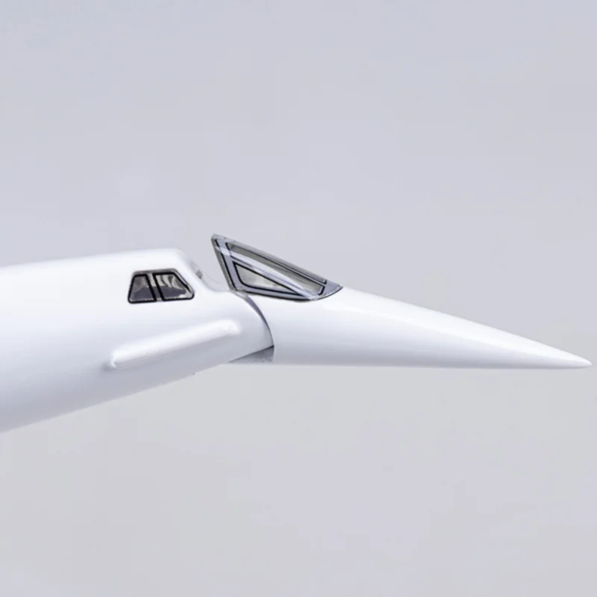 British Airways Concorde 1:125 Scale Model Aircraft – LED Cabin & Cockpit Lighting – Collectible Display Plane