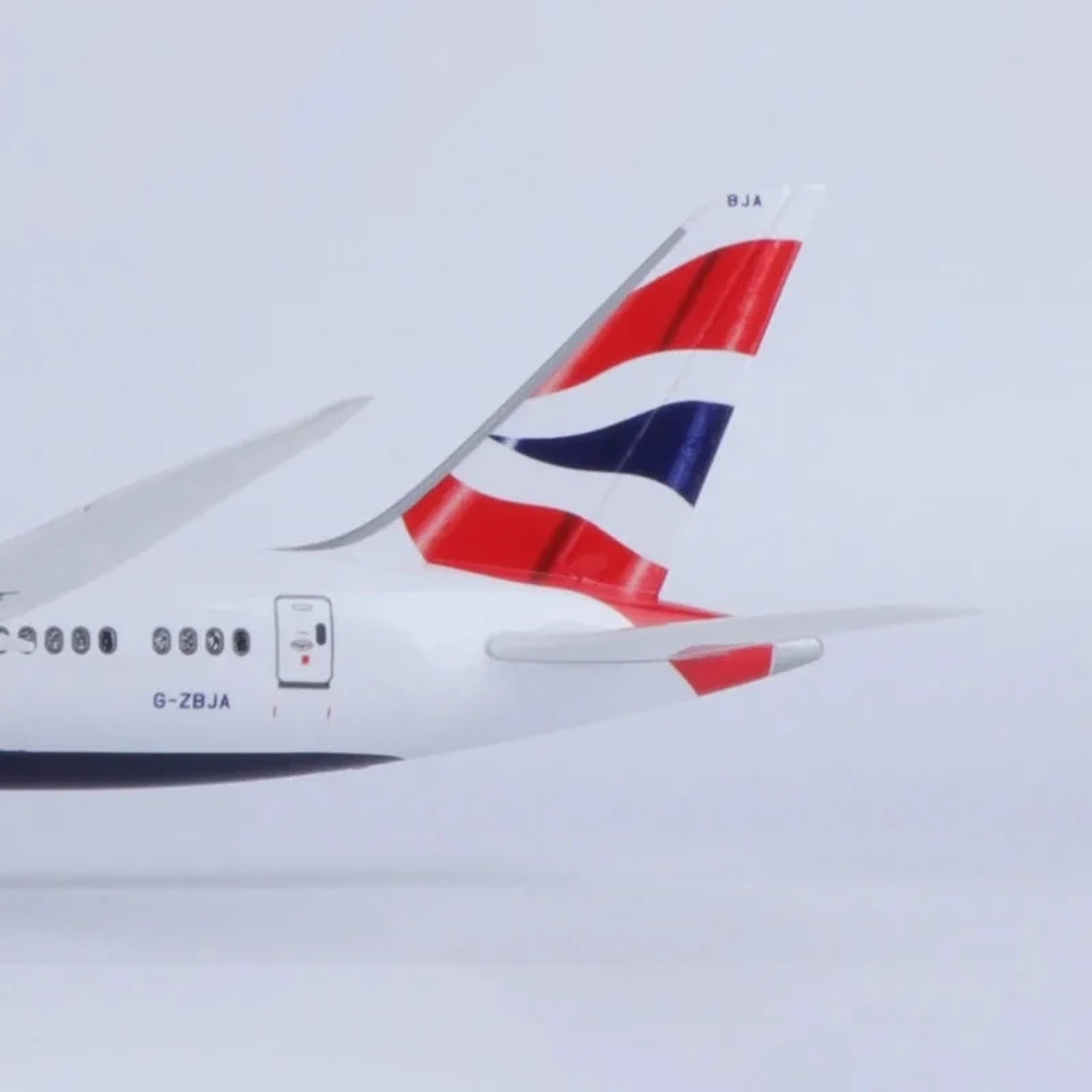 British Airways Boeing 787-9 1:130 Scale Model Aircraft – LED Cabin & Cockpit Lighting – Collectible Display Plane