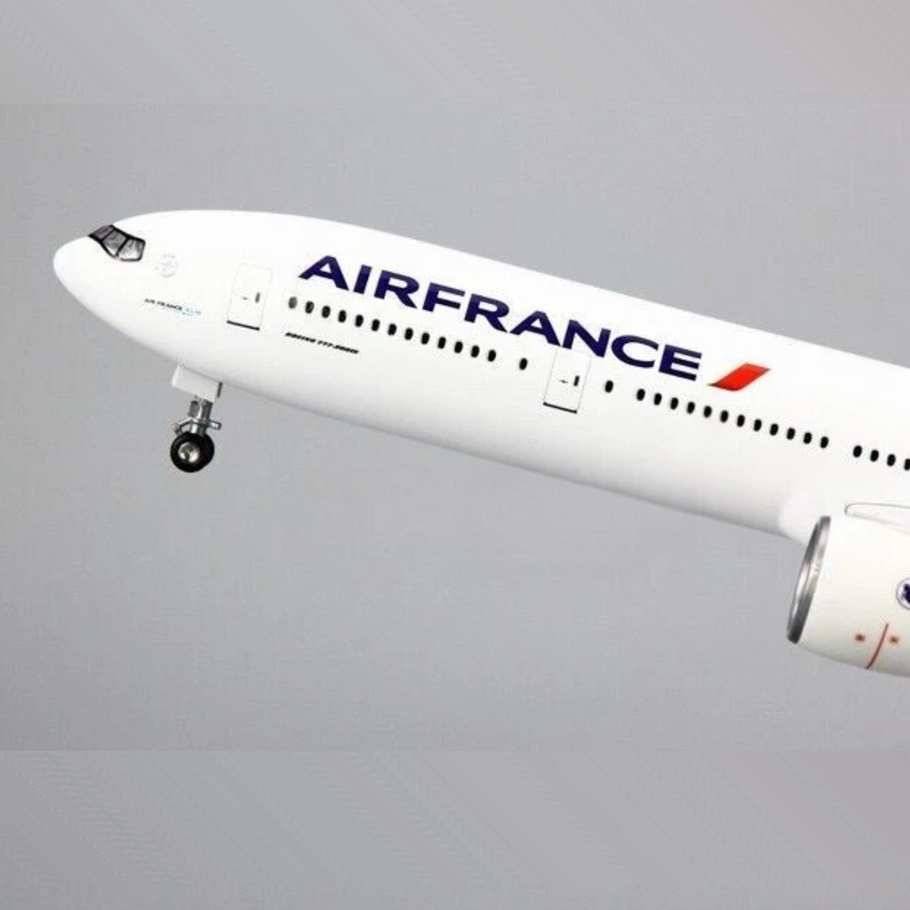 Air France Boeing 777-300 1:157 Scale Model Aircraft – LED Cabin & Cockpit Lighting – Collectible Display Plane