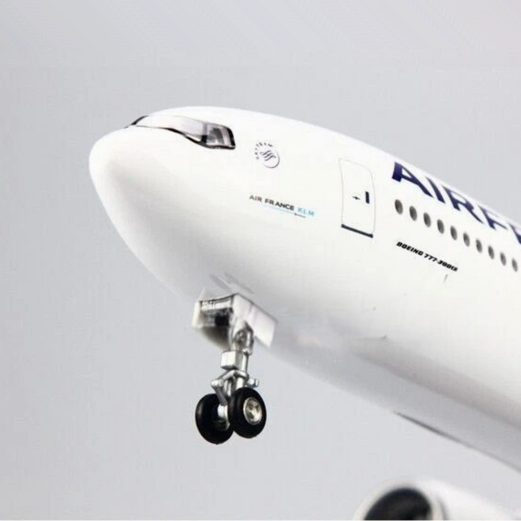 Air France Boeing 777-300 1:157 Scale Model Aircraft – LED Cabin & Cockpit Lighting – Collectible Display Plane
