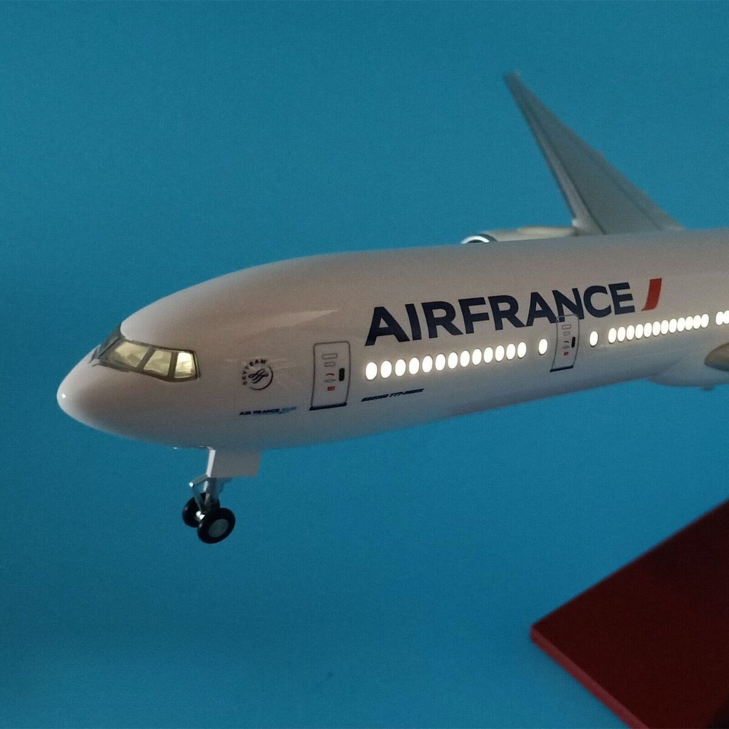 Air France Boeing 777-300 1:157 Scale Model Aircraft – LED Cabin & Cockpit Lighting – Collectible Display Plane